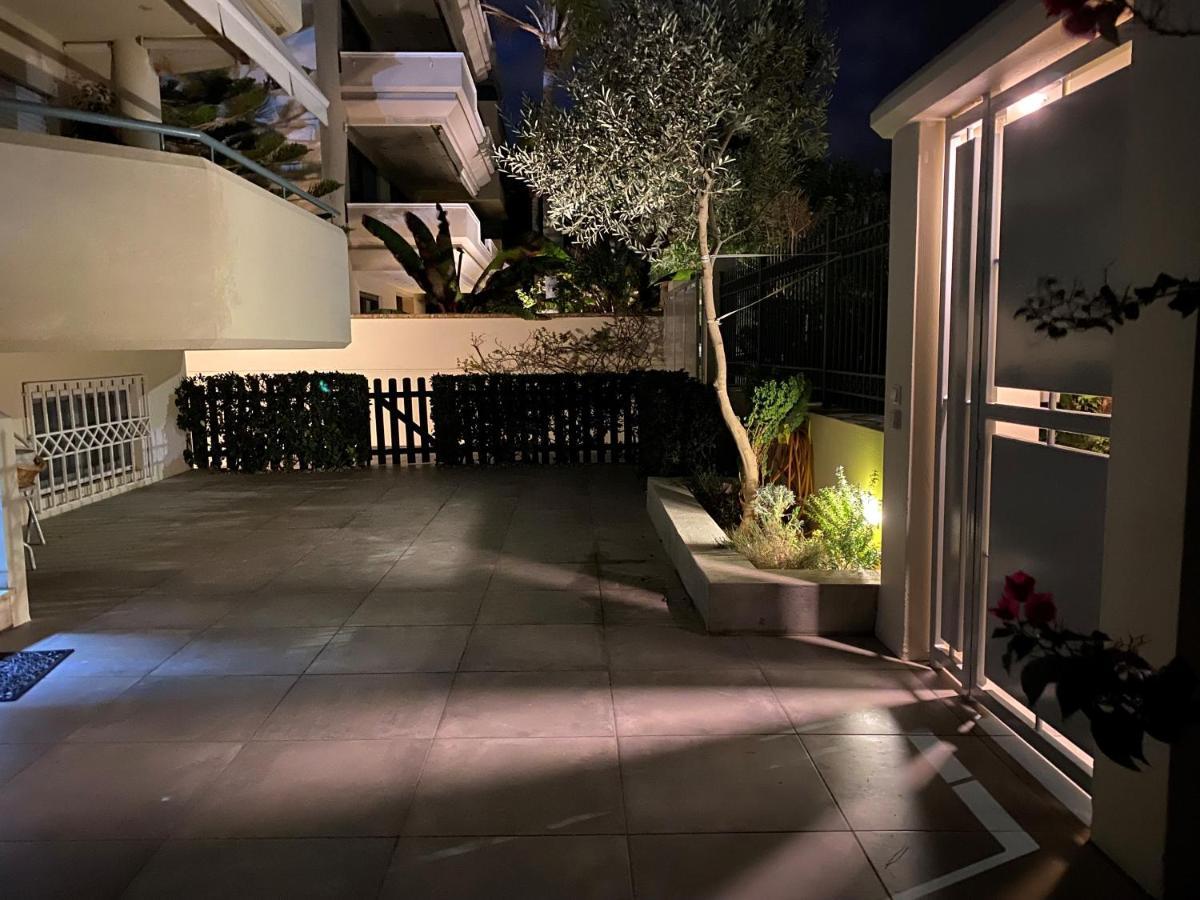 Bright, Cosy Studio Close To Glyfada Beach & Center Atene Esterno foto