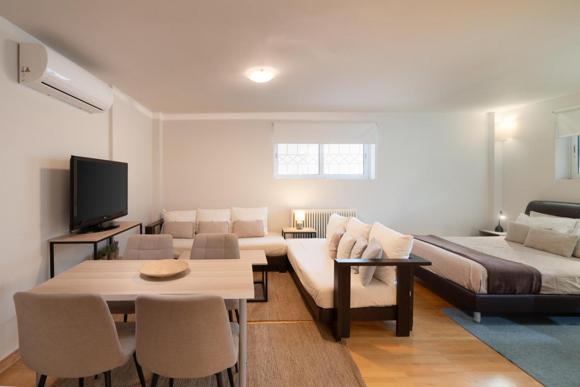 Bright, Cosy Studio Close To Glyfada Beach & Center Atene Esterno foto